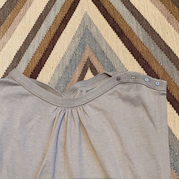 Hoss cap sleeve lightweight sweater with detailed buttons in front and back - Picture 2 of 4